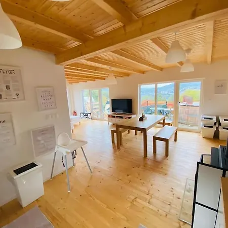 木屋 Cerov Púchov
