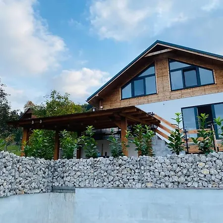 Cerov Domek alpejski