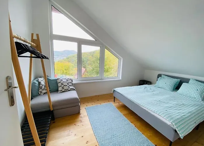 Chata Cerov 샬레 Púchov